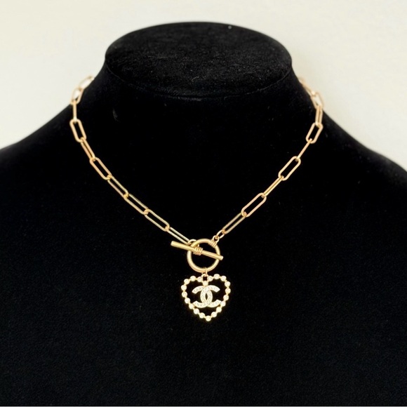 CHANEL Jewelry - CHANEL zipper pull necklace on paper clip chain